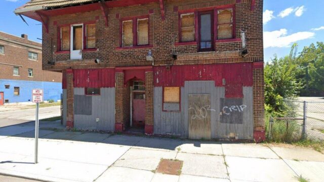 1757605925815-605182980