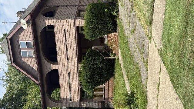 9715 Ramona Blvd, Cleveland, OH 44104